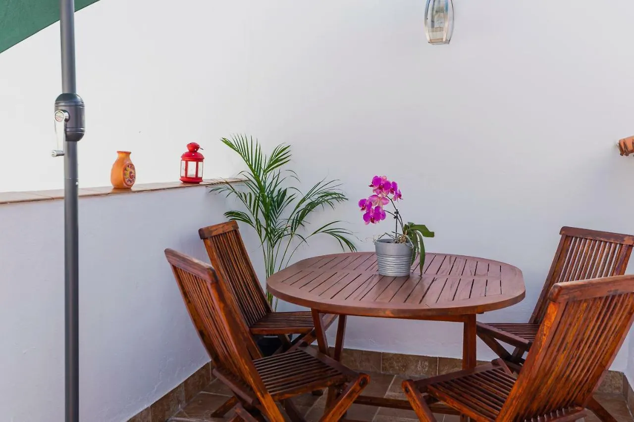 La Buhardilla De Olivia Apartment Malaga